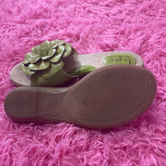 BOC Flower Slide Sandals Green Leather Like New 6, Born Concept - Picture 8 of 8